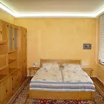 In 48120 Semesterbostad Balatonszarszo