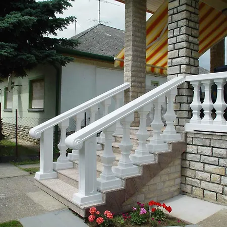 In 48120 Дом отдыха Балатонсарсо