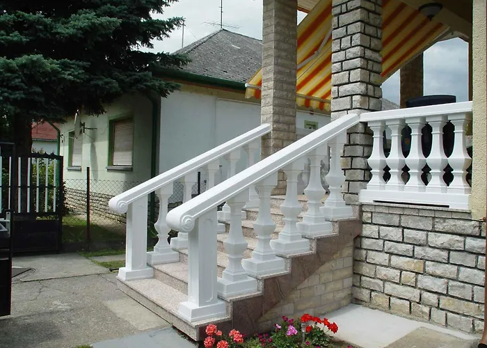 In 48120 Tatil Evi Balatonszarszo