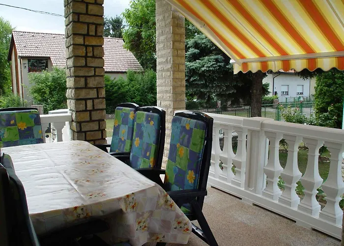 Tatil Evi In 48120 Balatonszarszo